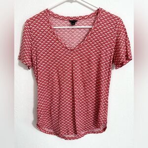 Ann Taylor red and white 100% linen floral motif short sleeve tee, size XS